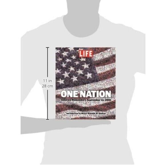 Life Magazine - One Nation: America Remembers 911 - Picture 9 of 10